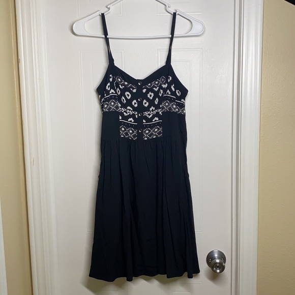 Express - Black & White Spring Dress Size XS - Picture 4 of 7